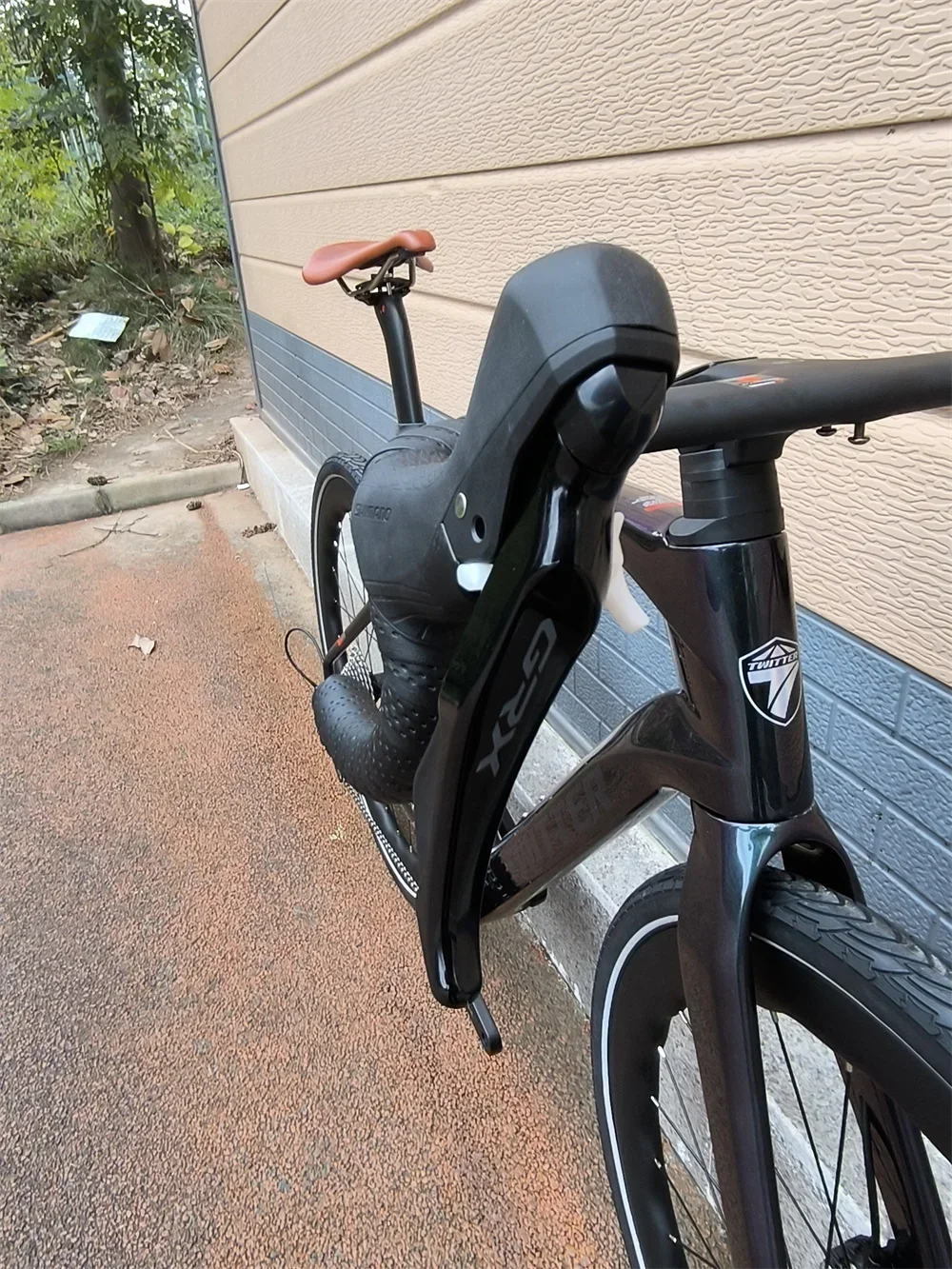 Twitter Gravel-V3 GRX RX600-22 - Cycling Gear Gravel recensione e prezzo